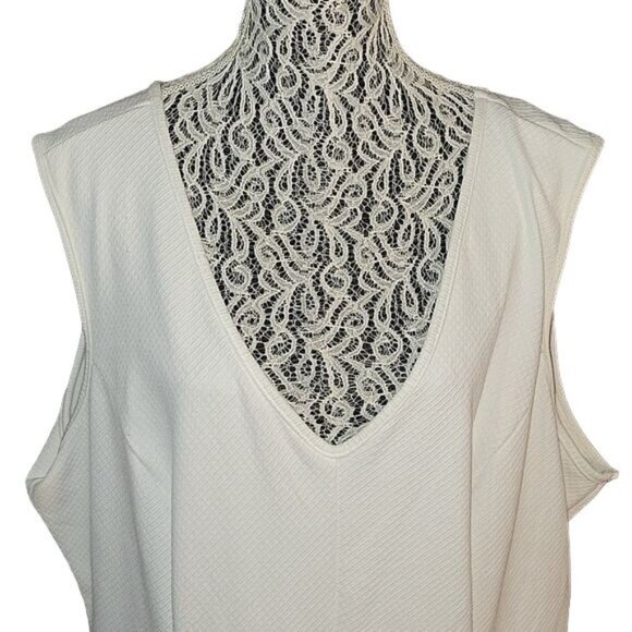 TORRID NEW White‎ Sleeveless V-Neck Textured Swing Dress Womens Size XL - Picture 2 of 7